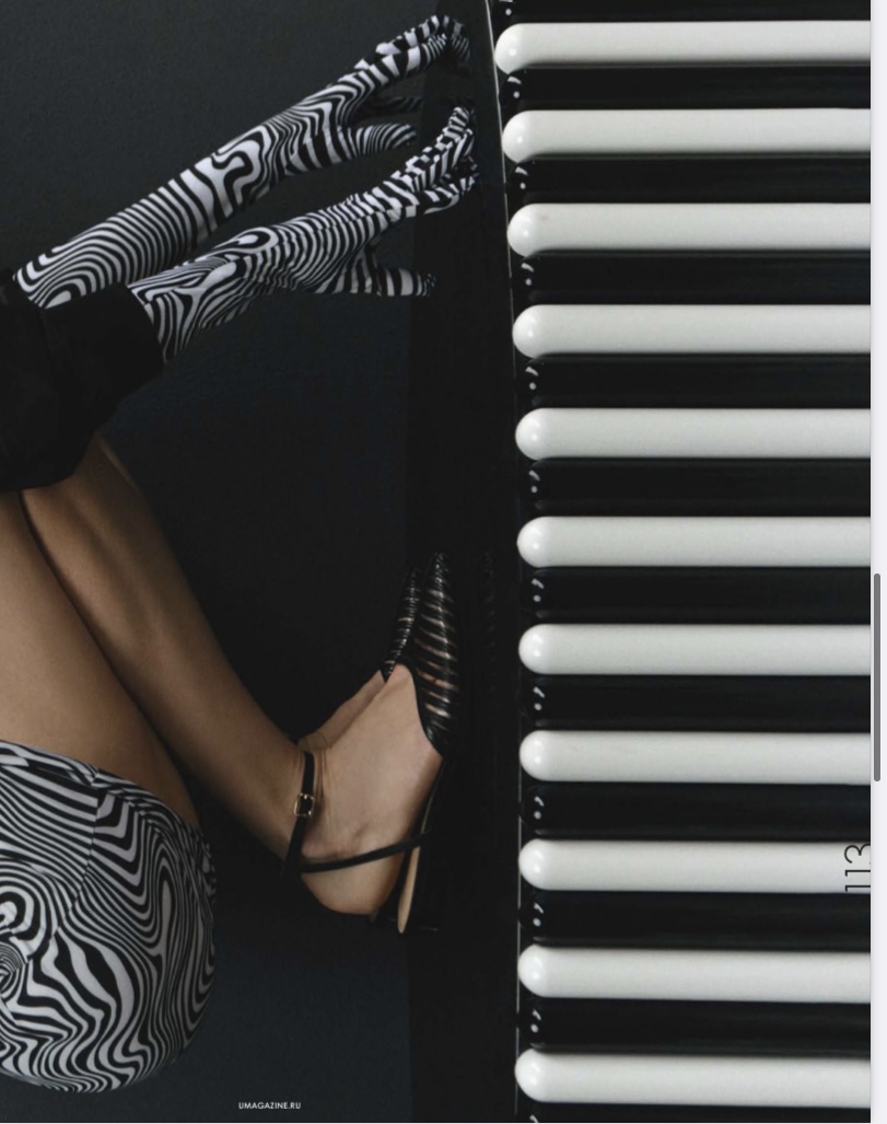 Фото проекта SVETLANA USTINOVA U MAGAZINE 2022