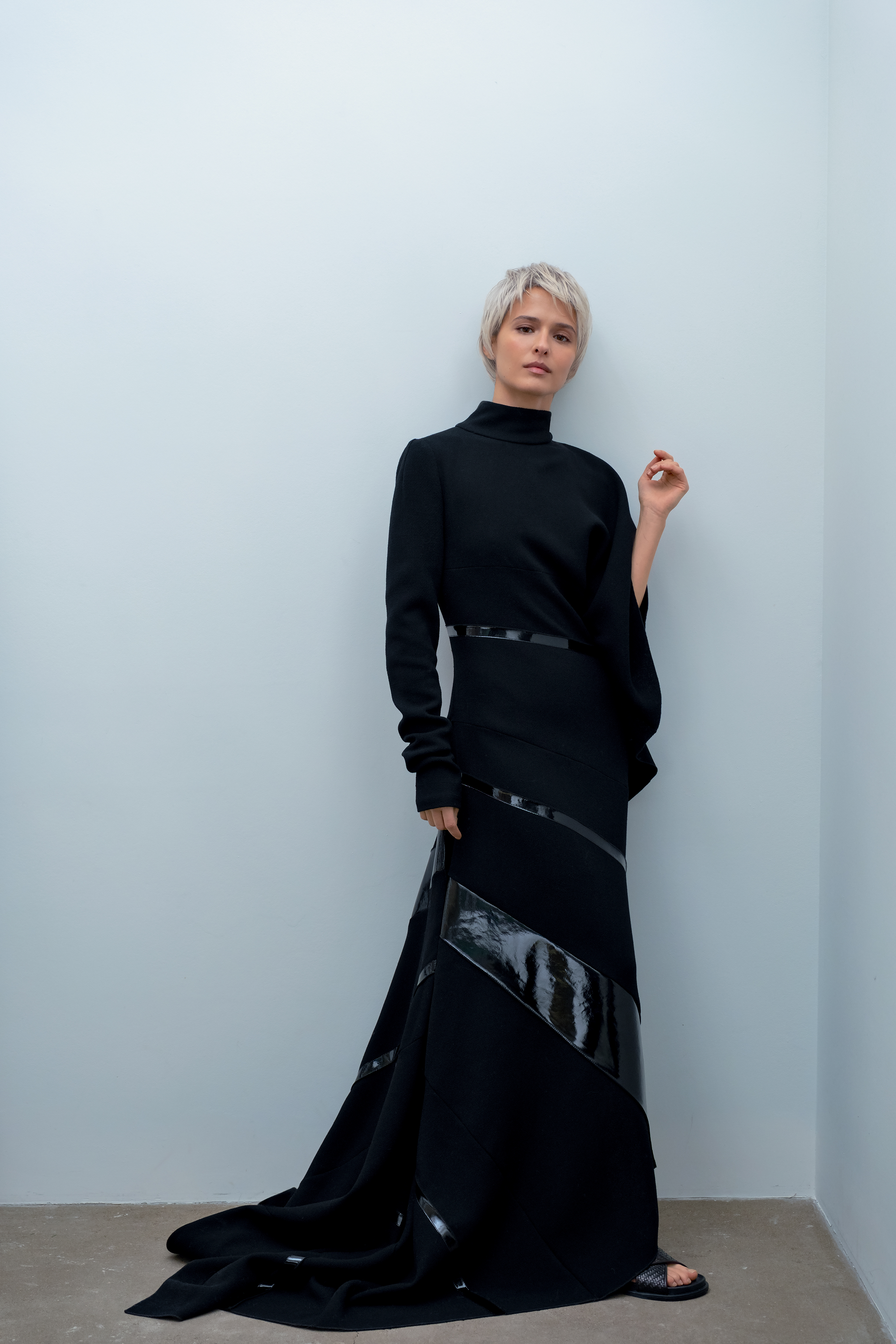Фото проекта LUBOV AKSENOVA U MAGAZINE 2025